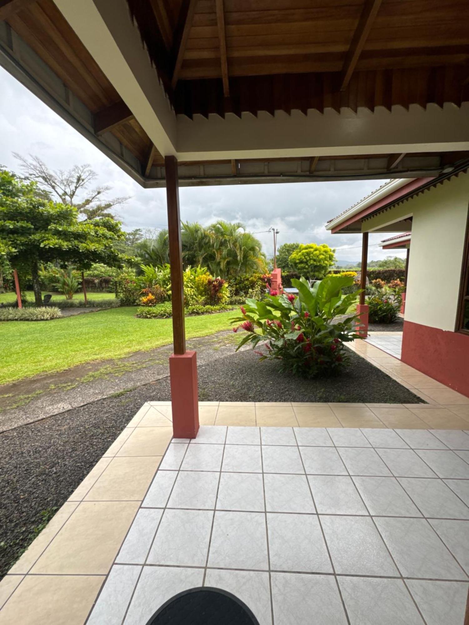 Hotel Befox Adventure La Fortuna Exterior foto