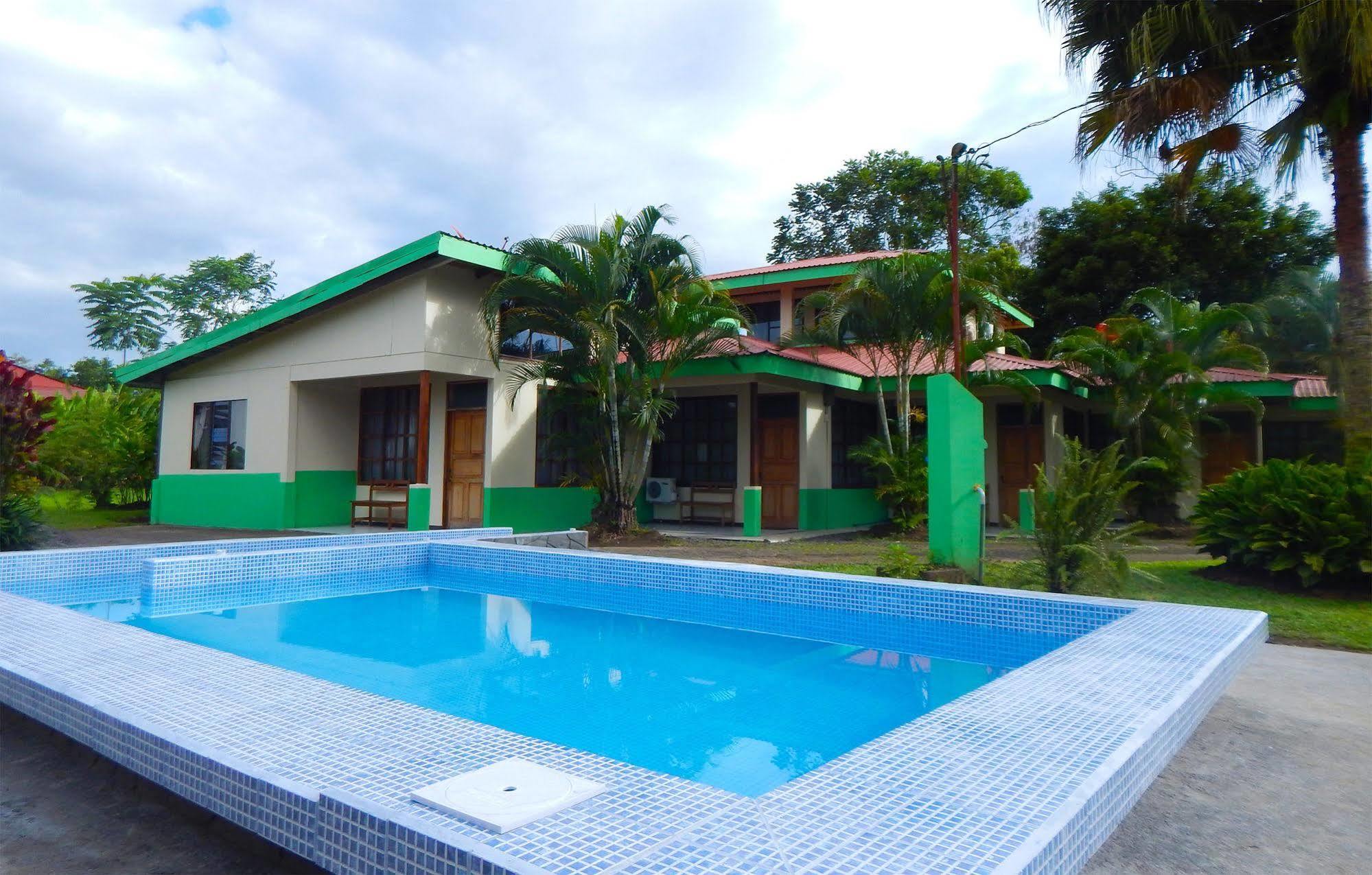 Hotel Befox Adventure La Fortuna Exterior foto